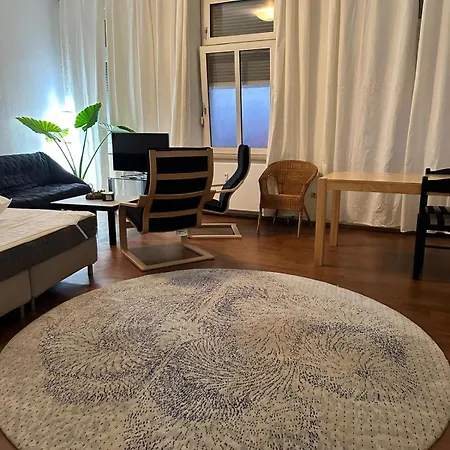 Lage Gemuetliche 45 Qm Stadtwohnung In Апартаменты Крефельд